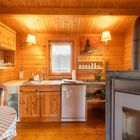 Holiday home Scandinavian Wooden House In