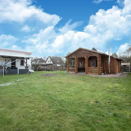Holiday home Scandinavian Wooden House In
